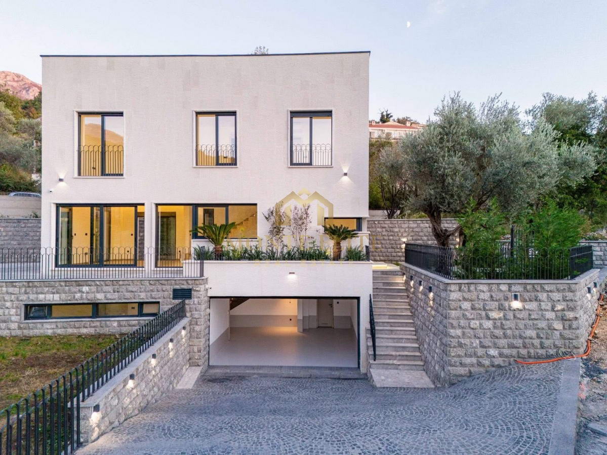 Luksuzna Smart Home vila u Kamenovu, Budvanska rivijera – 240 m²