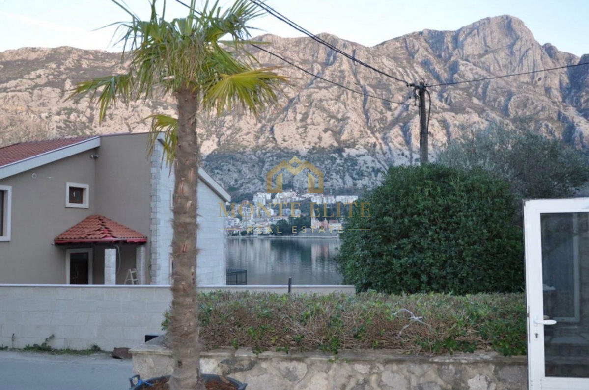 Luksuzni apartman na prvoj liniji mora sa jacuzzijem – Prčanj, Kotor